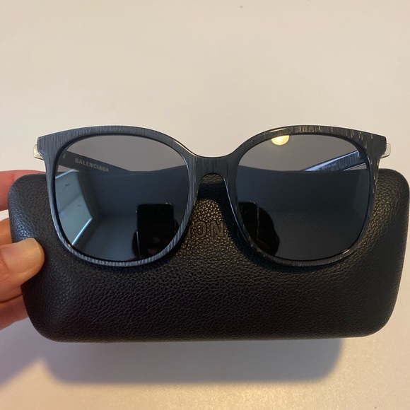 🕶️🌞✨Balenciaga Mirror Sunglasses Everyday Unisex - Picture 5 of 7